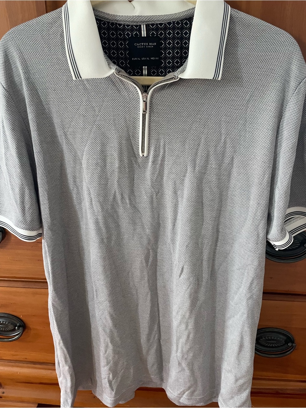 Men's cactus man zip up shirt